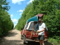 canoes_on_toyo2.jpg